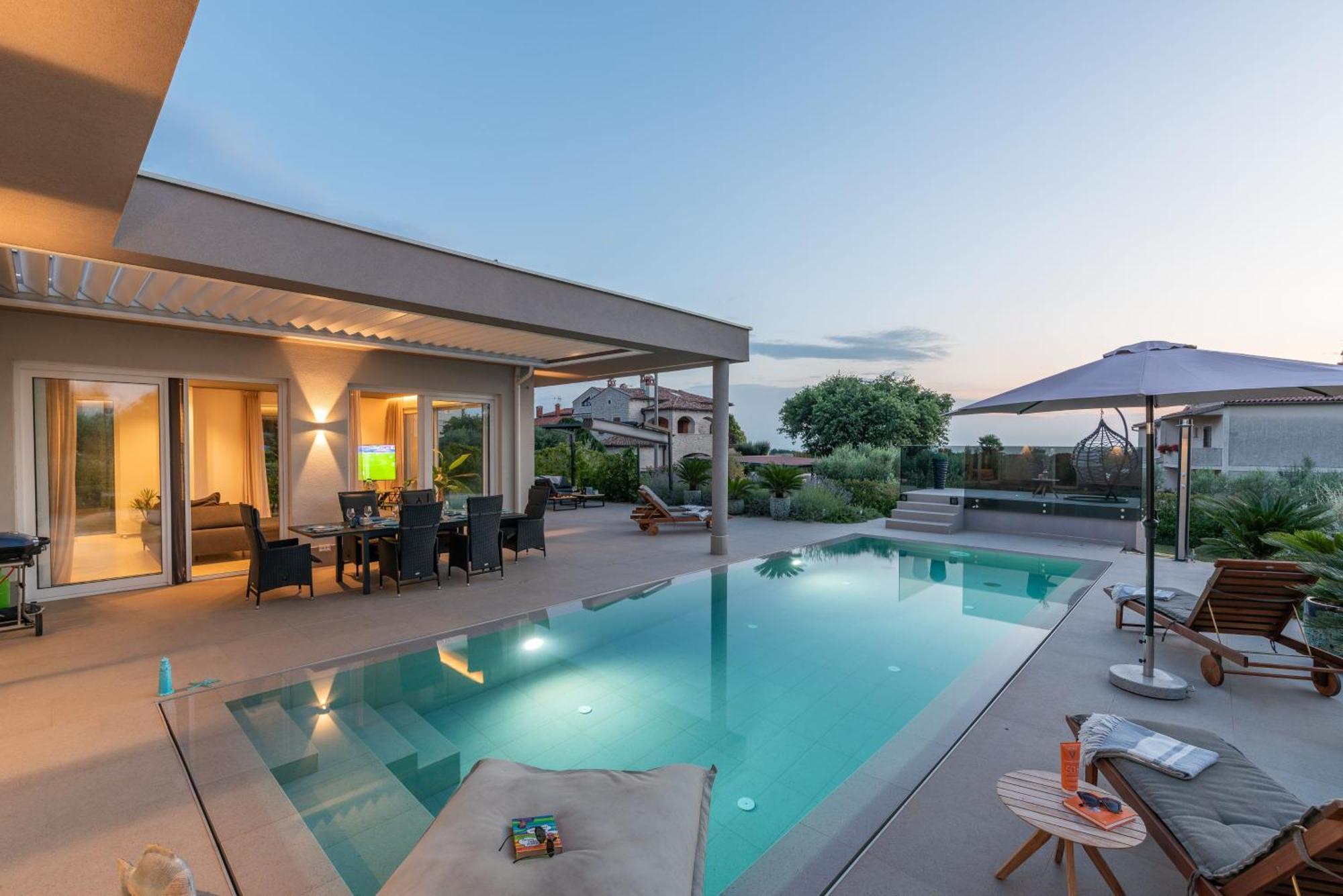 Serena Mit Pool Fuer 6 Personen, Mit Wunderschoenem Garten Bei Ferienhaus *